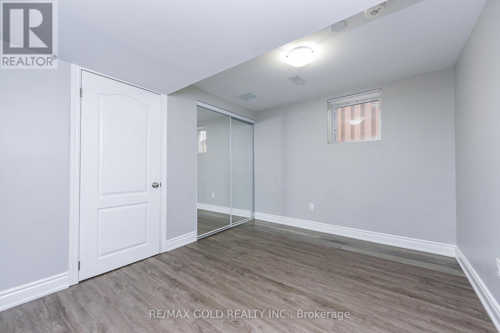4 Gollop Crescent, Halton Hills, Ontario  L7G 5N9 - Photo 45 - W12415607