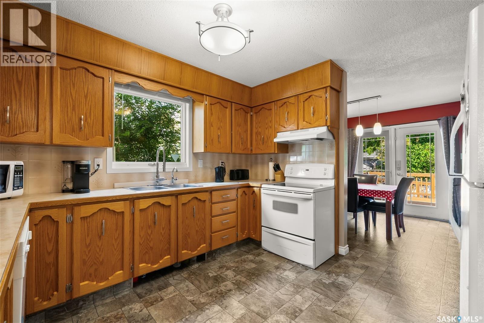 179 Mcinnis Crescent, Regina, Saskatchewan  S4R 3E9 - Photo 8 - SK018883