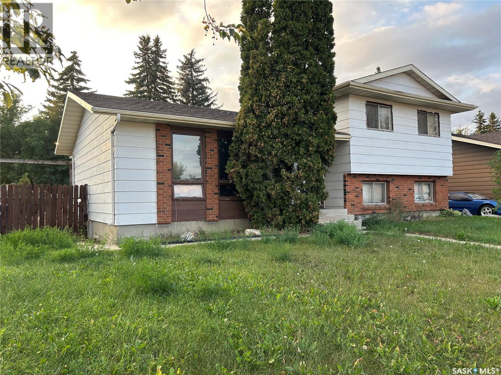 238 Thomas Crescent, Saskatoon, Saskatchewan  S7M 4W3 - Photo 2 - SK018776