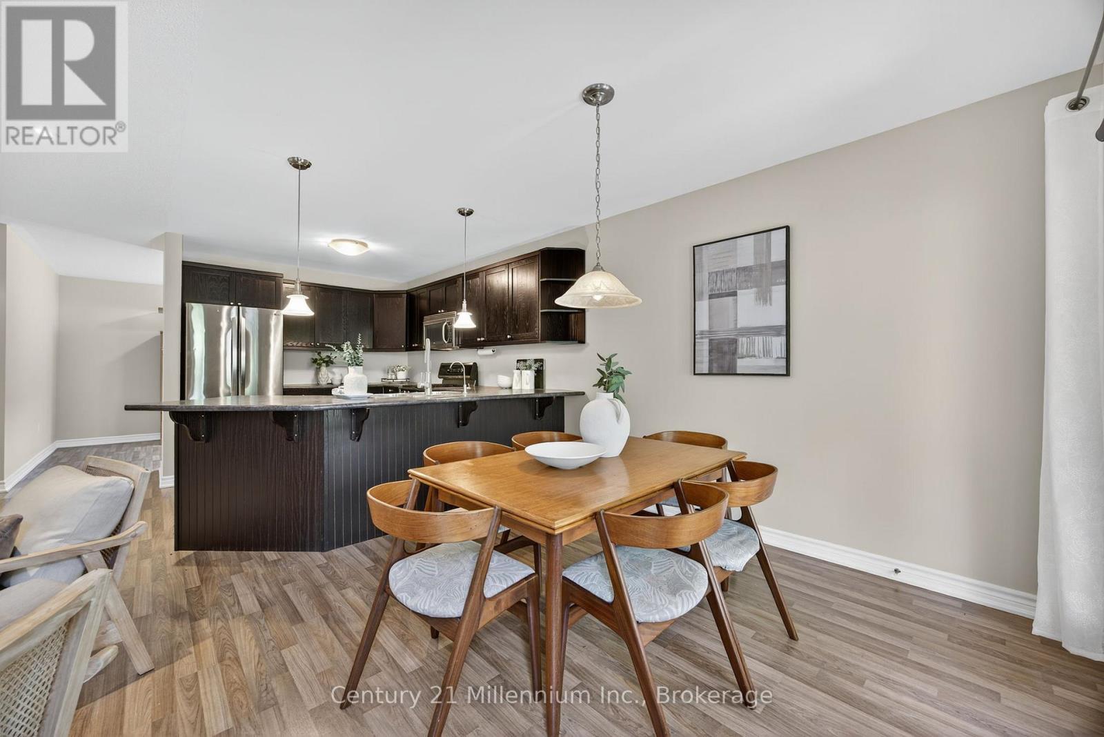 45 Red Pine Crescent, Wasaga Beach, Ontario  L9Z 3B2 - Photo 10 - S12416237