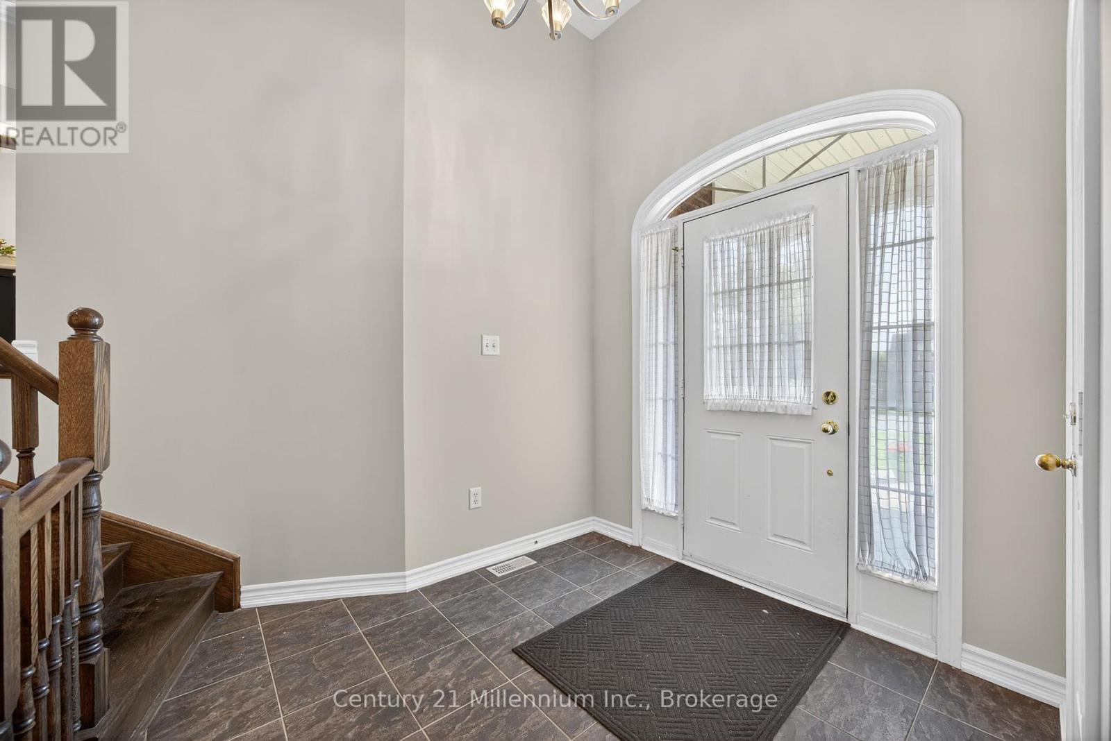 Property at 45 RED PINE CRESCENT image 5