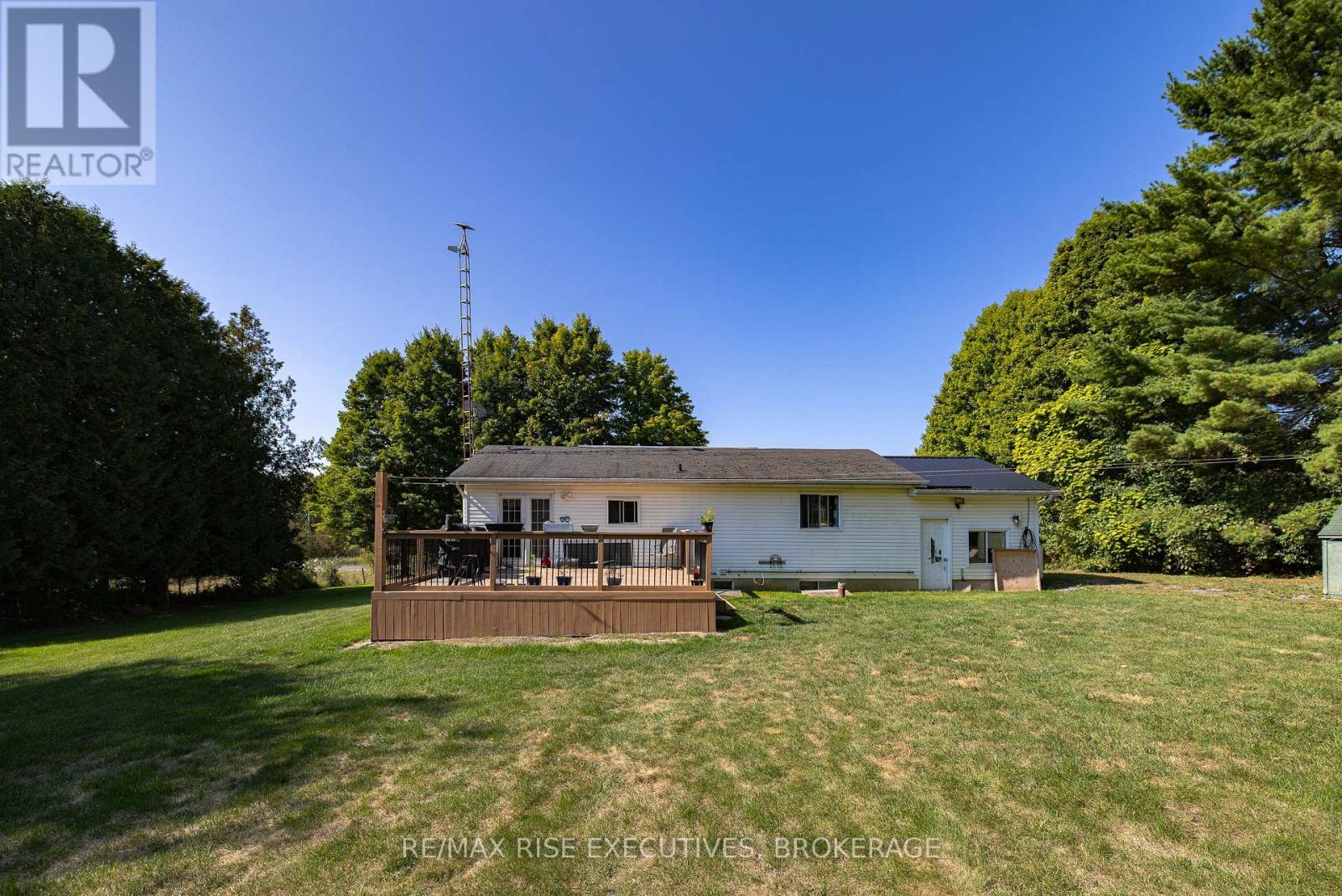 9009 Perth Road, Rideau Lakes, Ontario  K0G 1X0 - Photo 25 - X12416199