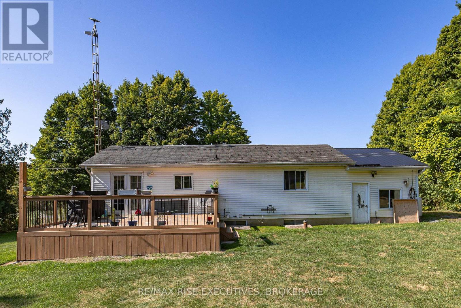 9009 Perth Road, Rideau Lakes, Ontario  K0G 1X0 - Photo 26 - X12416199