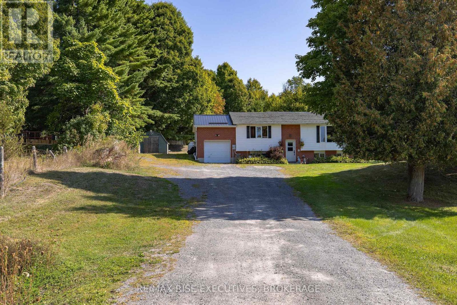 9009 Perth Road, Rideau Lakes, Ontario  K0G 1X0 - Photo 29 - X12416199