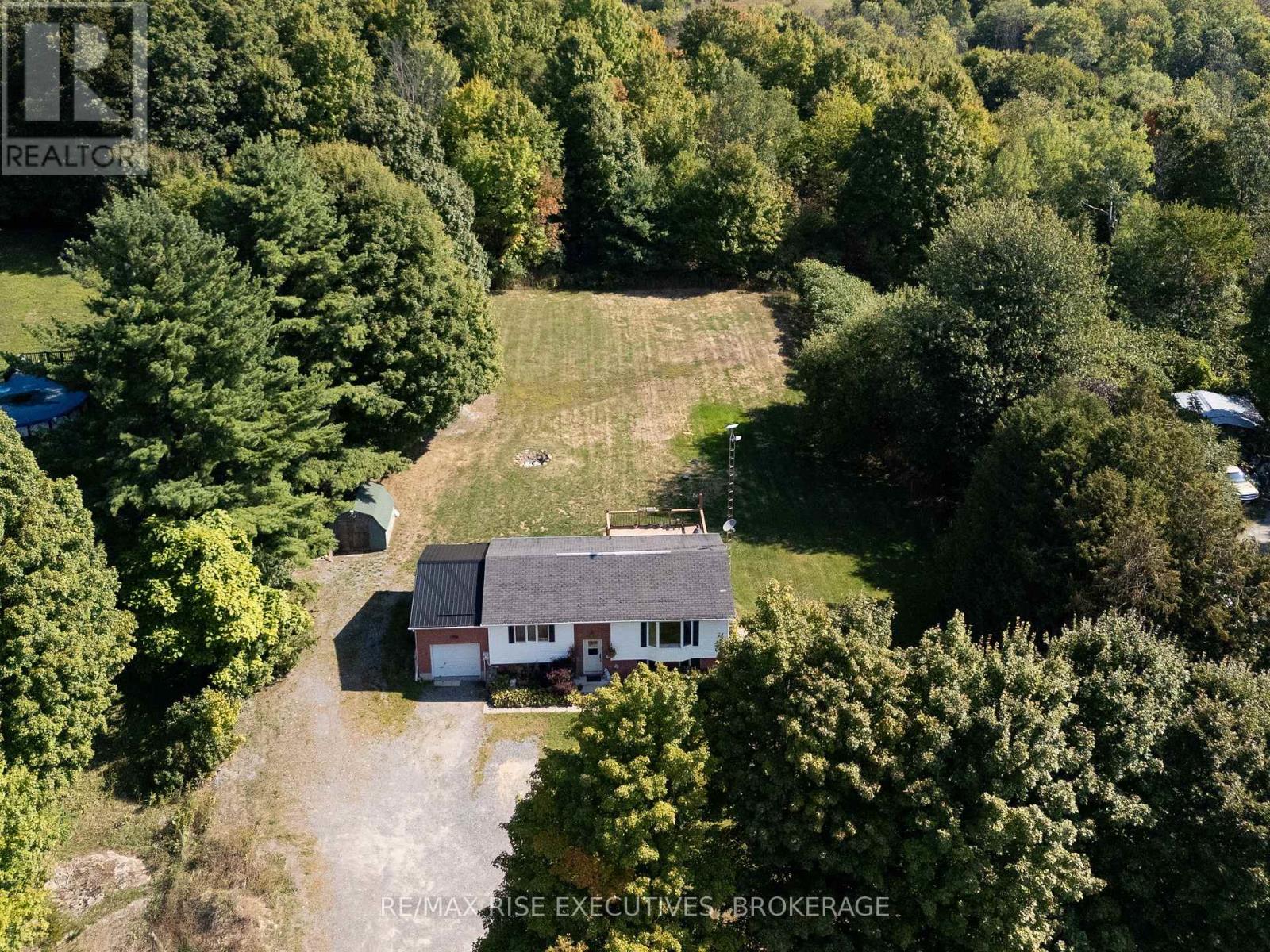 9009 Perth Road, Rideau Lakes, Ontario  K0G 1X0 - Photo 33 - X12416199