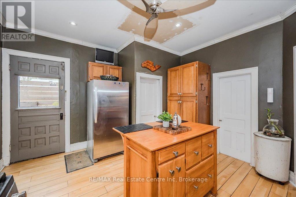 265 London Road W, Guelph, Ontario  N1H 2C7 - Photo 12 - X12416214