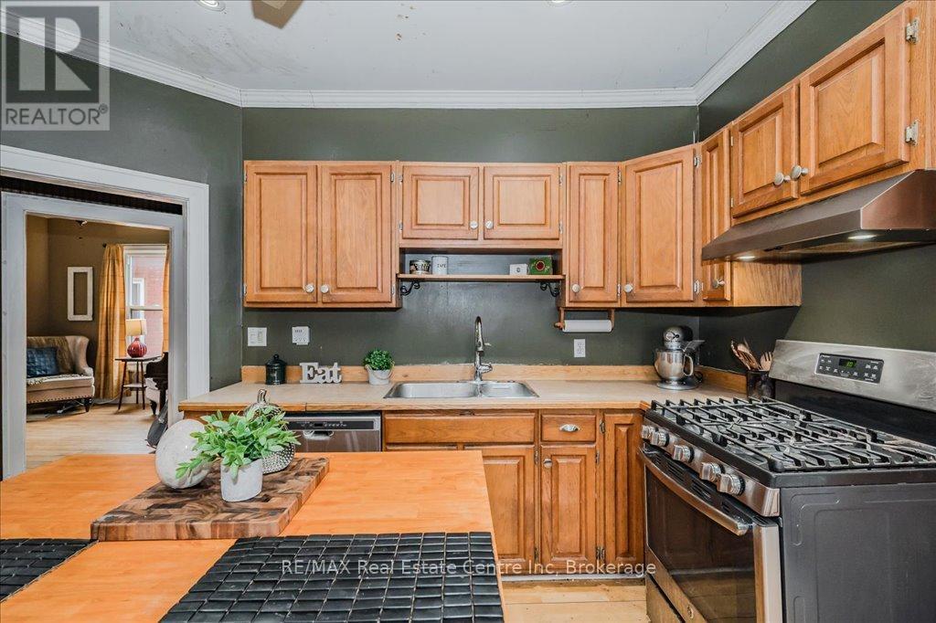 265 London Road W, Guelph, Ontario  N1H 2C7 - Photo 9 - X12416214