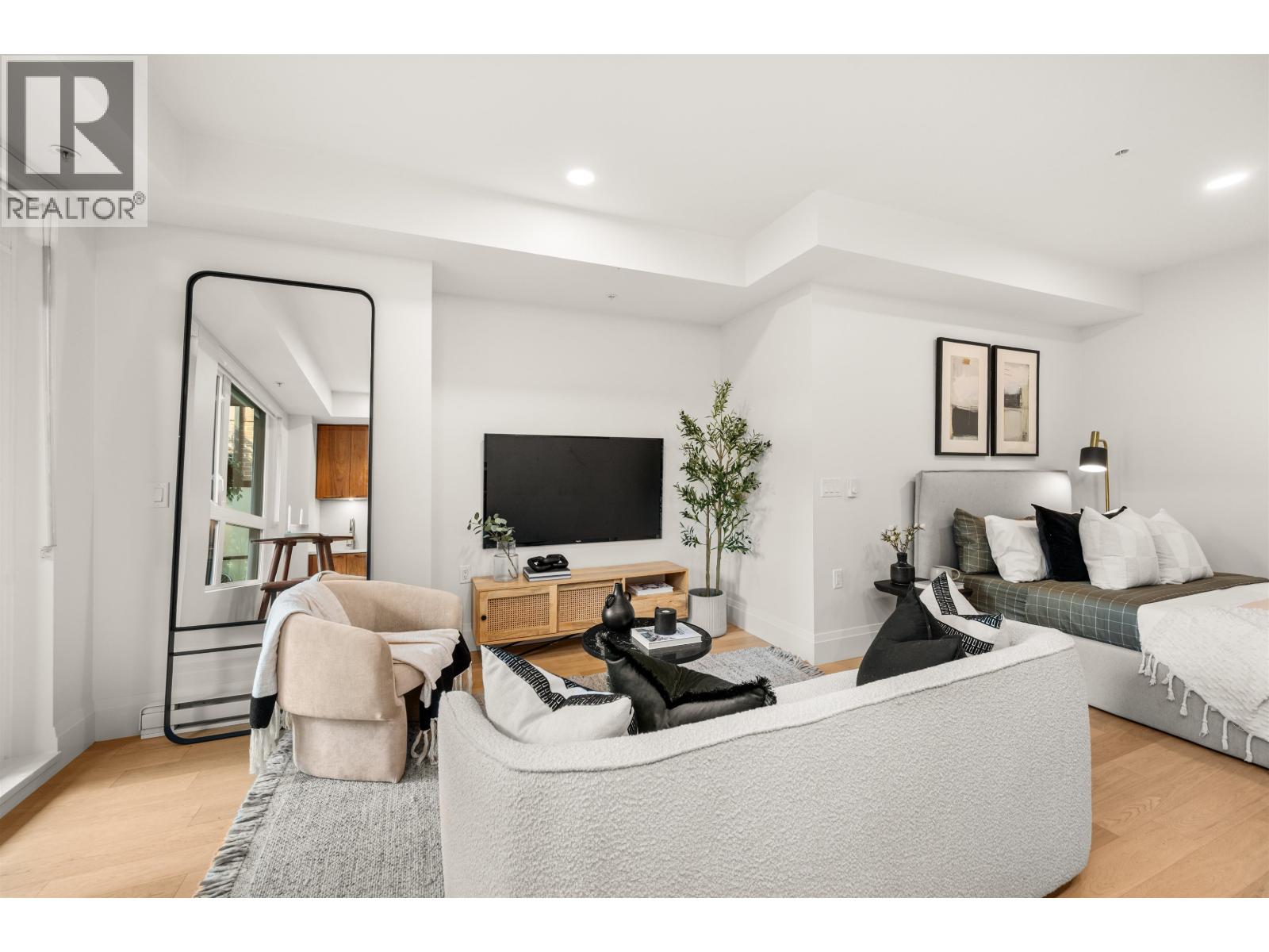 106 2550 Garden Drive, Vancouver, British Columbia  V5N 4X6 - Photo 6 - R3050099