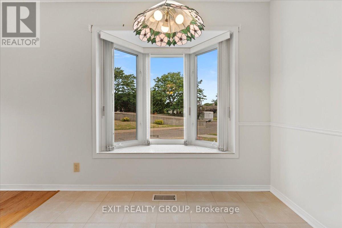 117 - 52 Tripp Boulevard, Quinte West (Trenton Ward), Ontario  K8V 5V1 - Photo 12 - X12416261