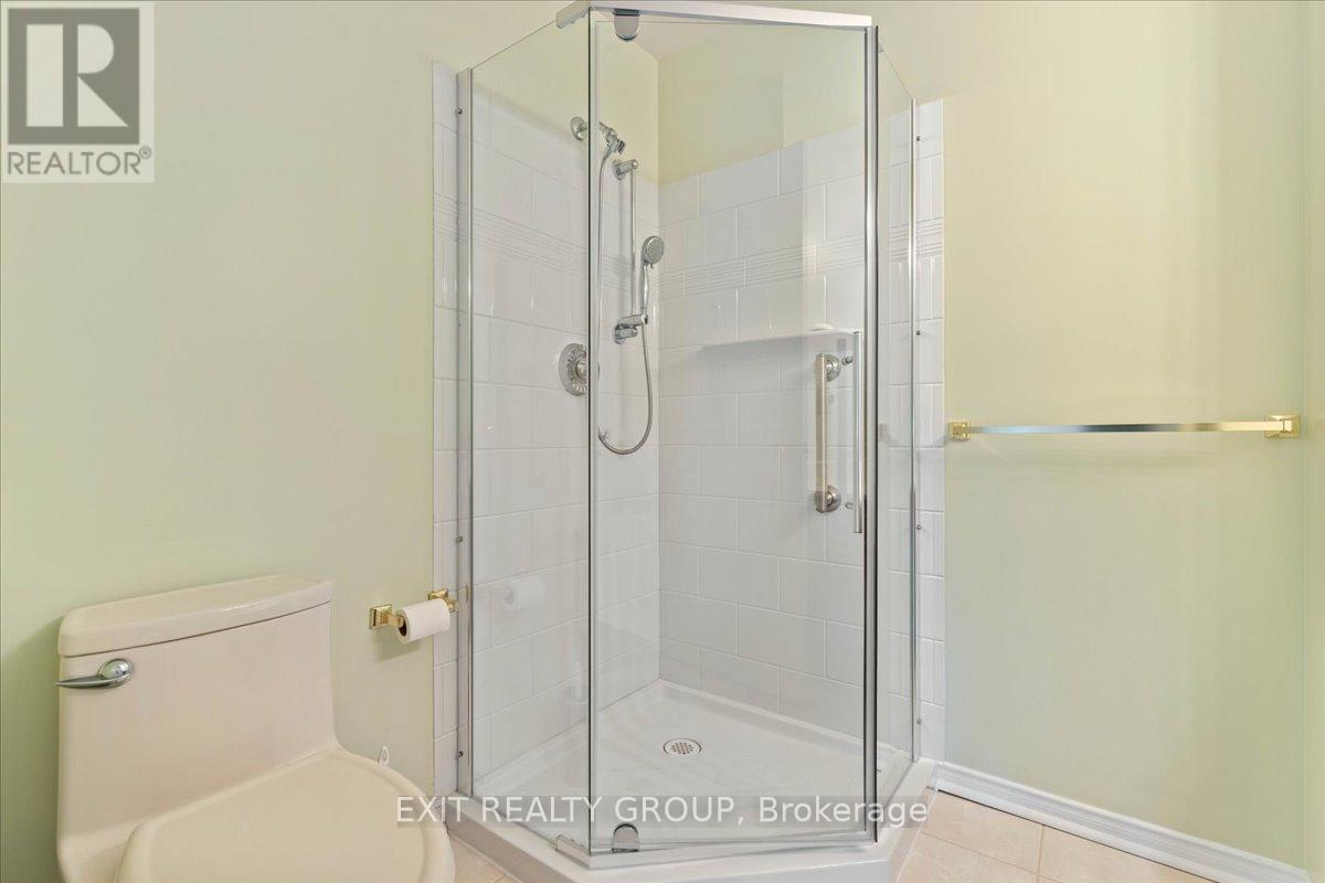 117 - 52 Tripp Boulevard, Quinte West (Trenton Ward), Ontario  K8V 5V1 - Photo 17 - X12416261