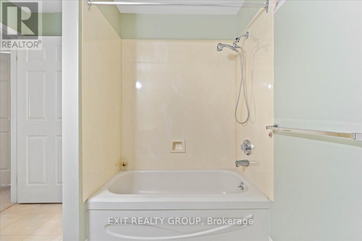 117 - 52 Tripp Boulevard, Quinte West (Trenton Ward), Ontario  K8V 5V1 - Photo 25 - X12416261