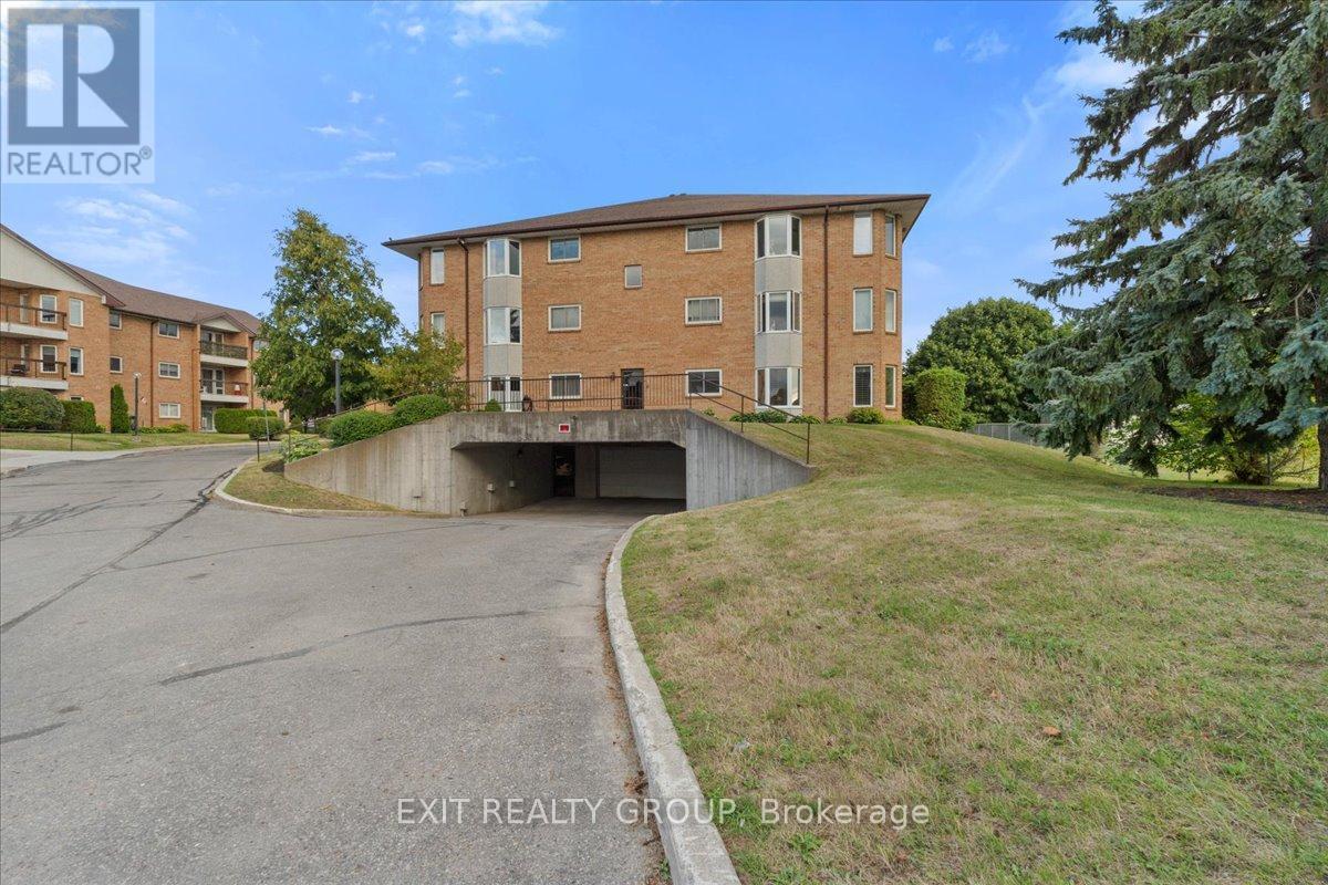 117 - 52 Tripp Boulevard, Quinte West (Trenton Ward), Ontario  K8V 5V1 - Photo 35 - X12416261