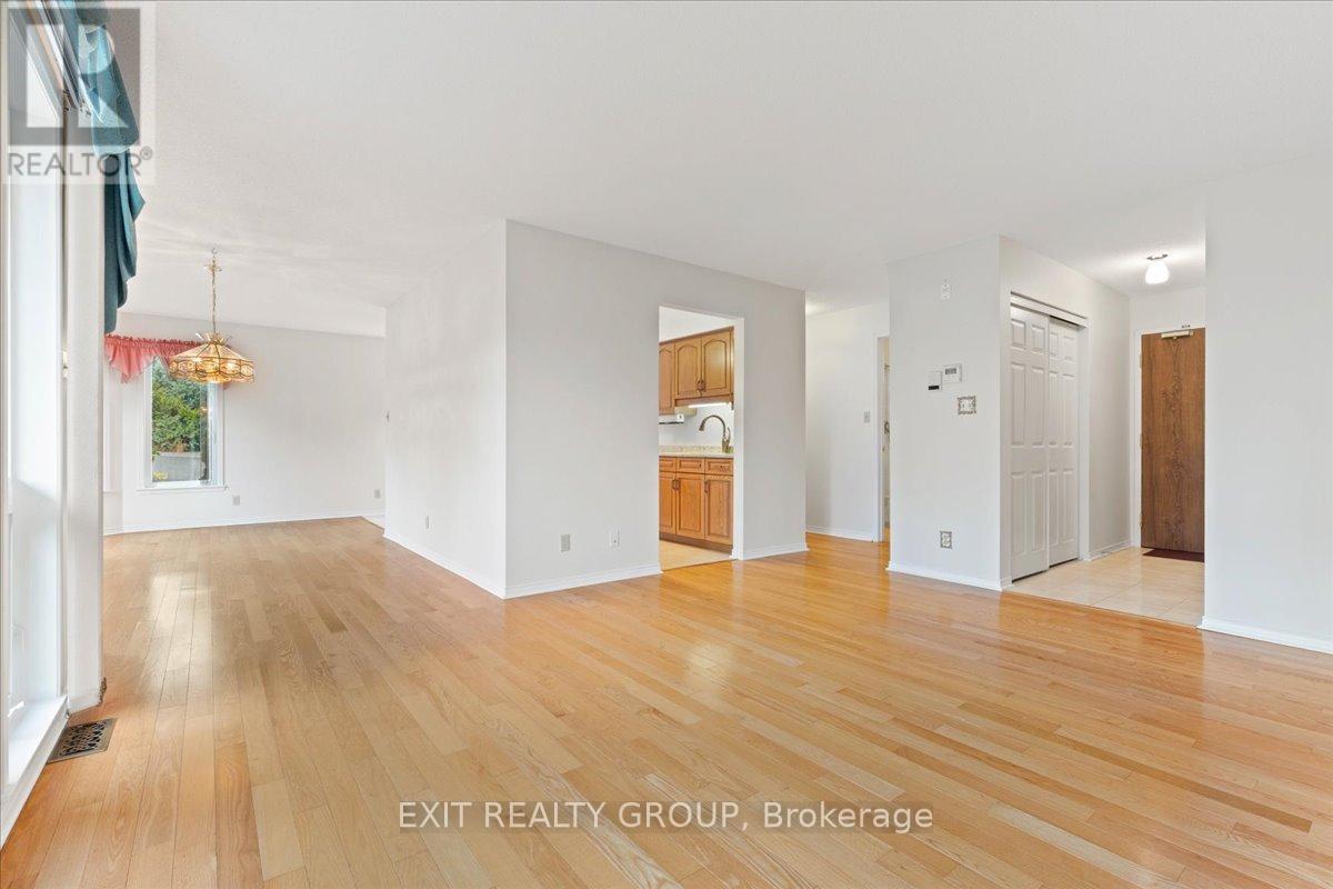 117 - 52 Tripp Boulevard, Quinte West (Trenton Ward), Ontario  K8V 5V1 - Photo 5 - X12416261