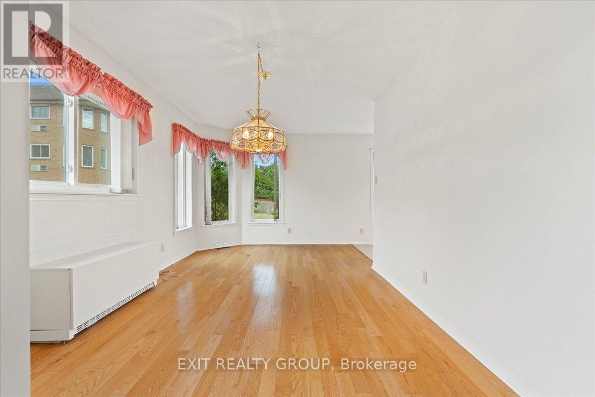 117 - 52 Tripp Boulevard, Quinte West (Trenton Ward), Ontario  K8V 5V1 - Photo 8 - X12416261