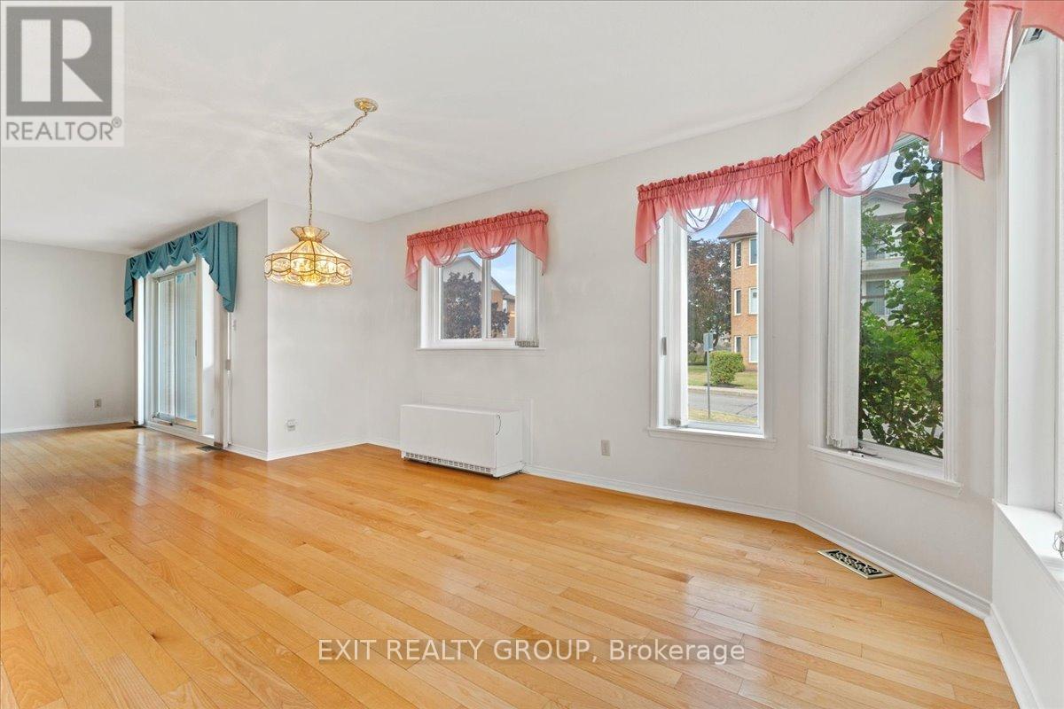 117 - 52 Tripp Boulevard, Quinte West (Trenton Ward), Ontario  K8V 5V1 - Photo 9 - X12416261