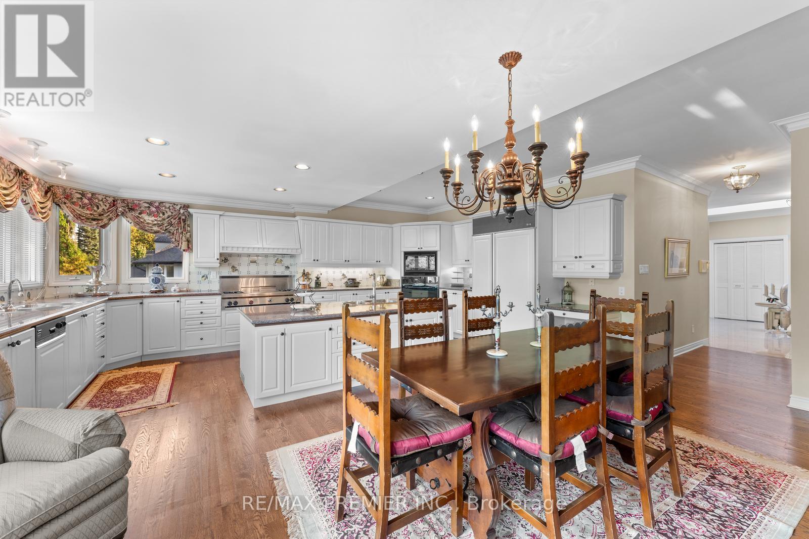 261 Sylvadene Parkway, Vaughan, Ontario  L4L 2M8 - Photo 16 - N12415077