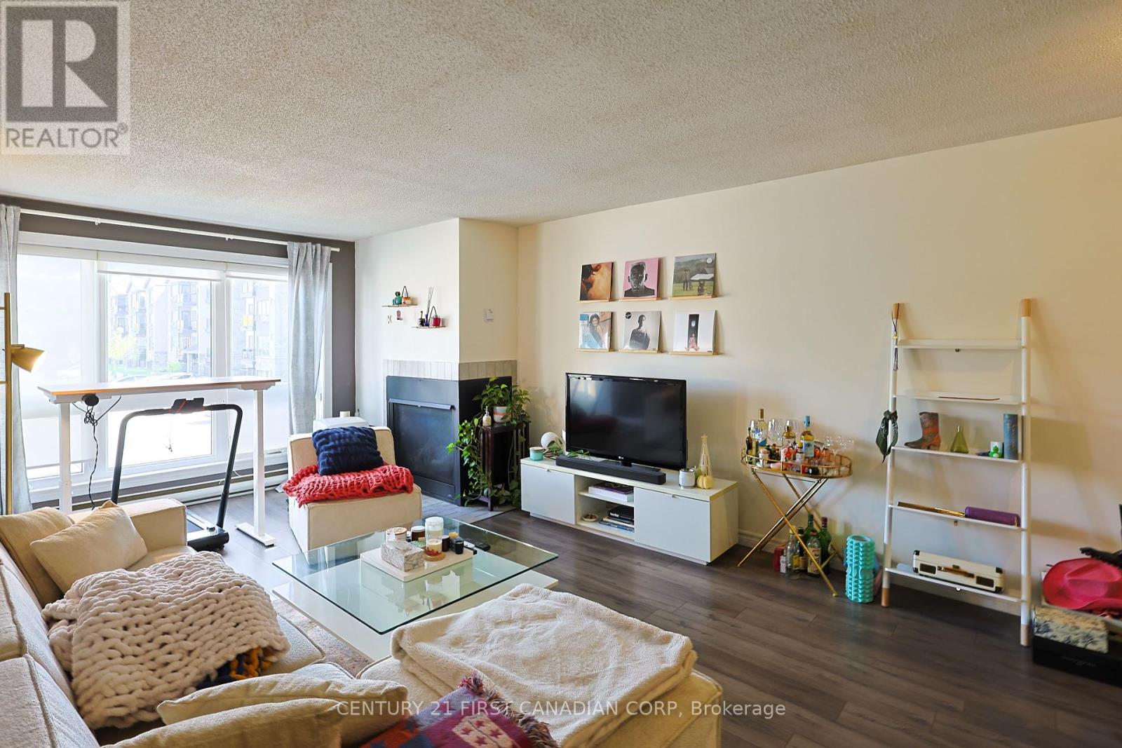215 - 15 Jacksway Crescent, London North, Ontario  N5X 3T8 - Photo 8 - X12416219