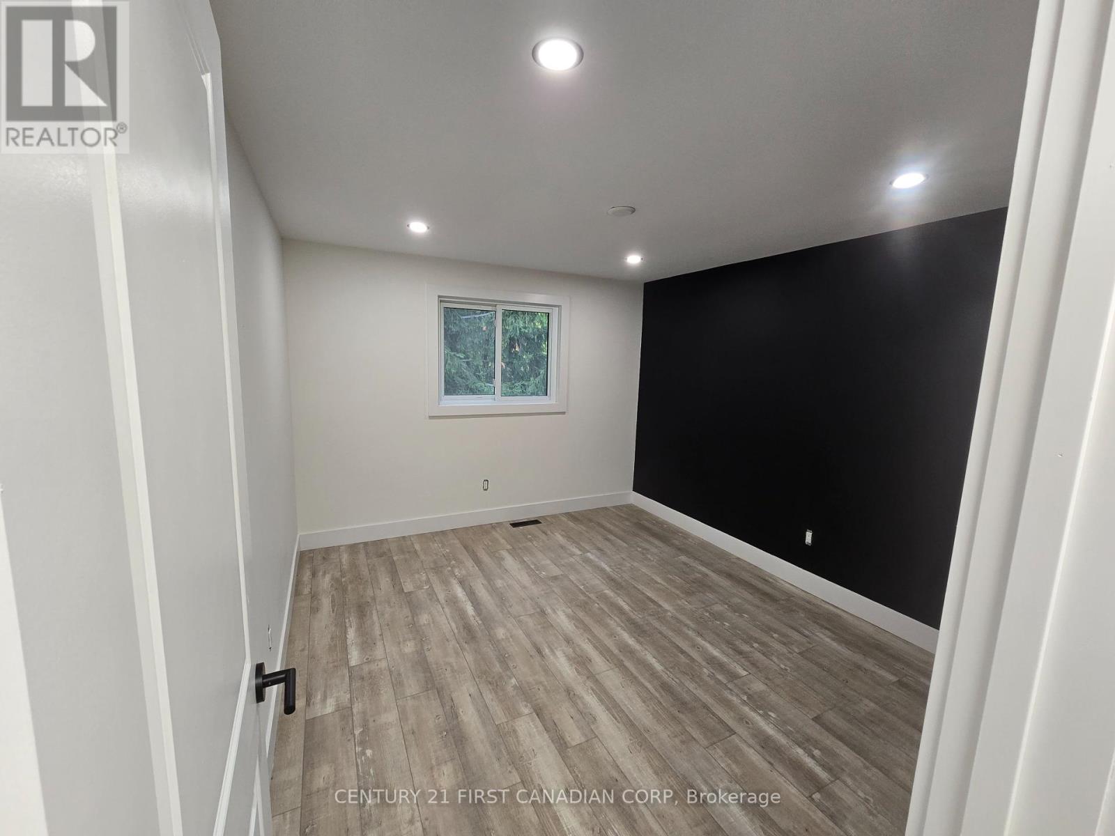 1 - 1294 Byron Baseline Road, London South, Ontario  N6K 4G8 - Photo 12 - X12416314