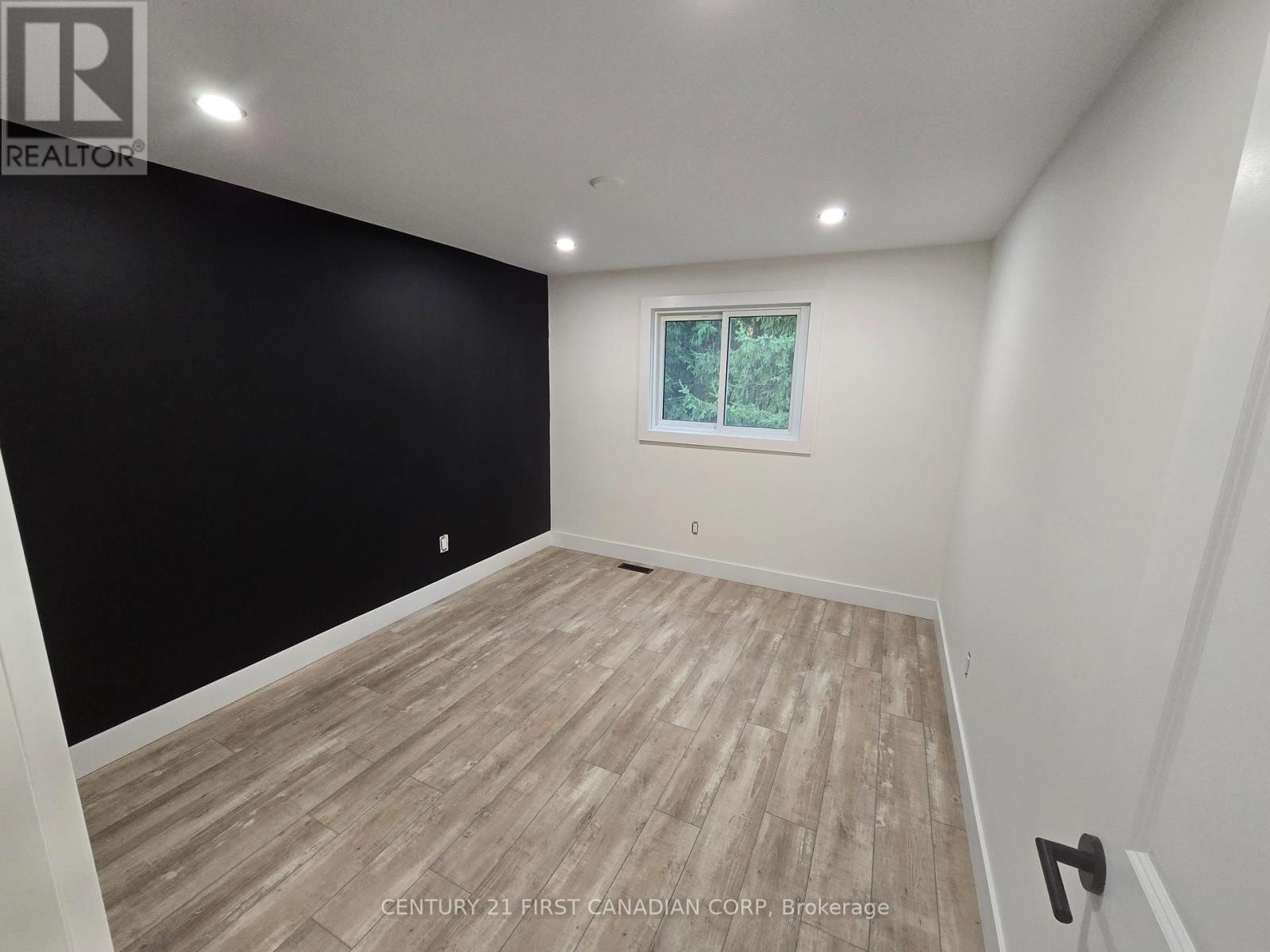 1 - 1294 Byron Baseline Road, London South, Ontario  N6K 4G8 - Photo 13 - X12416314