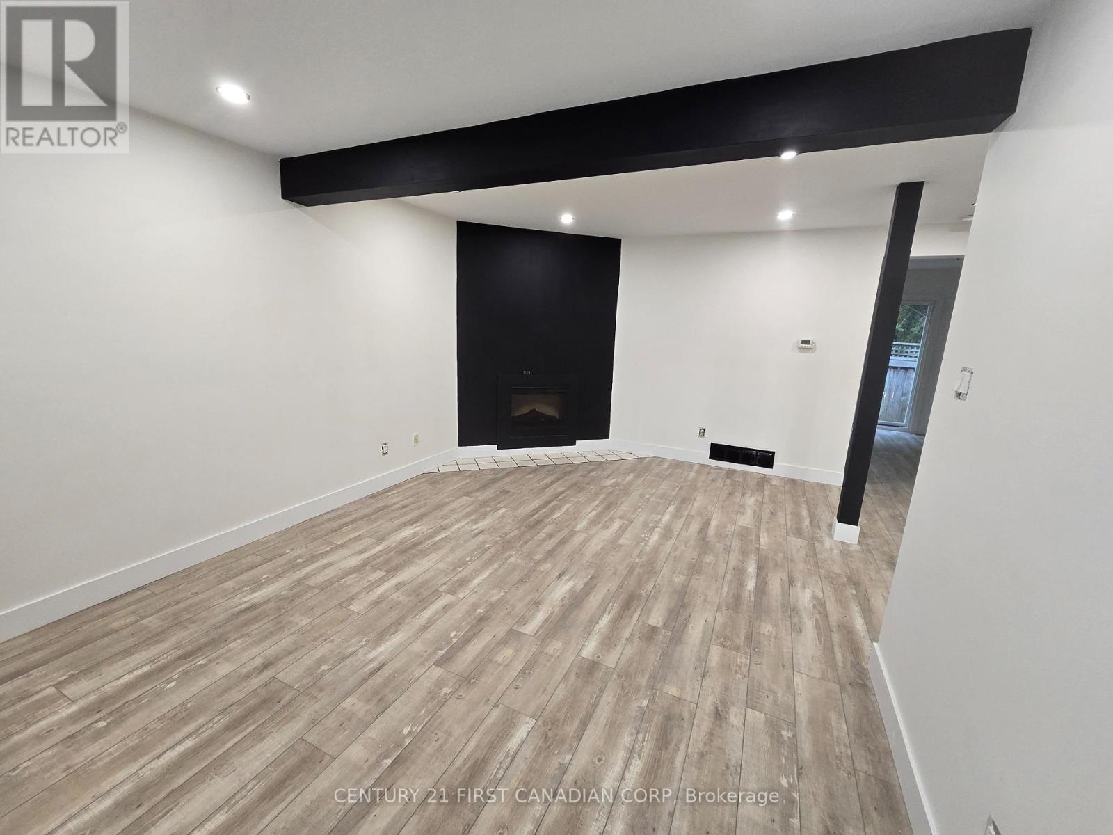 1 - 1294 Byron Baseline Road, London South, Ontario  N6K 4G8 - Photo 5 - X12416314