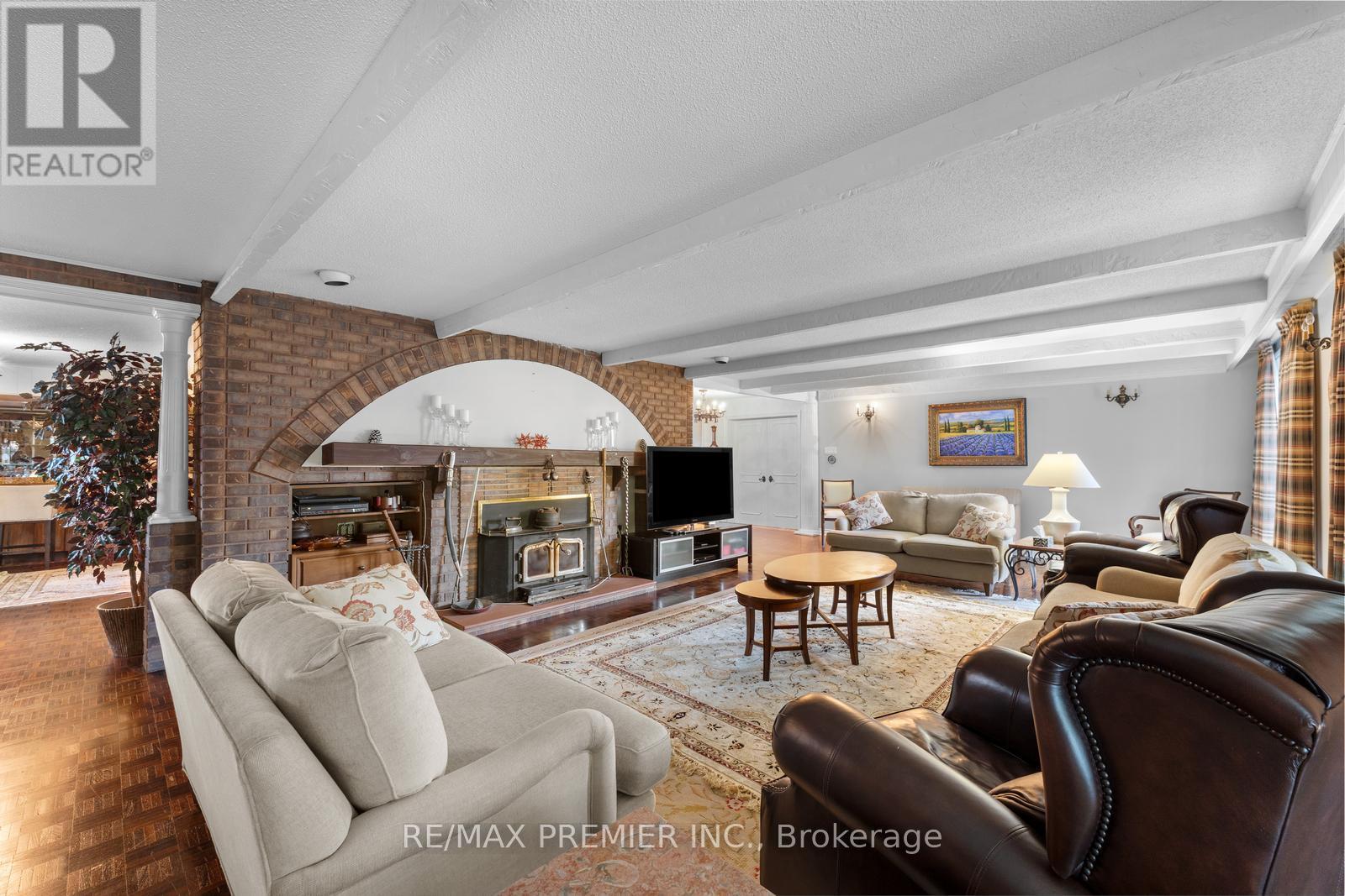 261 Sylvadene Parkway, Vaughan, Ontario  L4L 2M8 - Photo 31 - N12415077