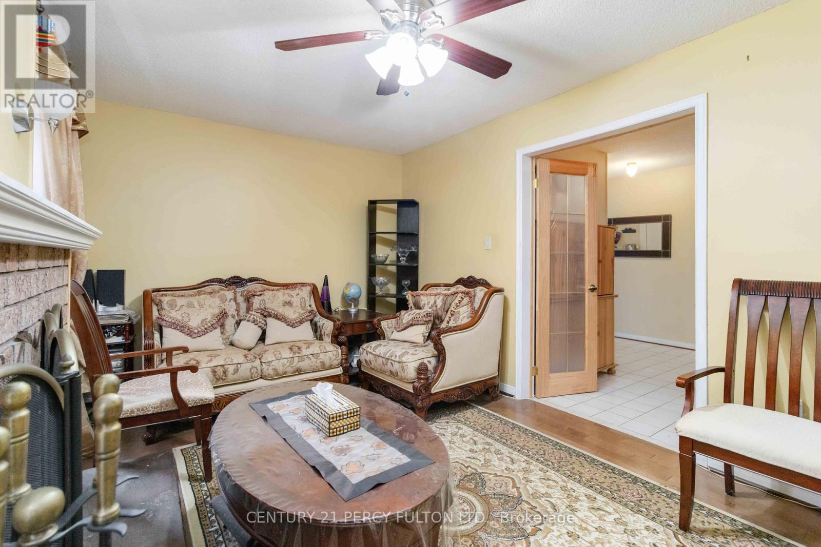178 Torrance Woods Wood, Brampton, Ontario  L6Y 4K1 - Photo 7 - W12110354