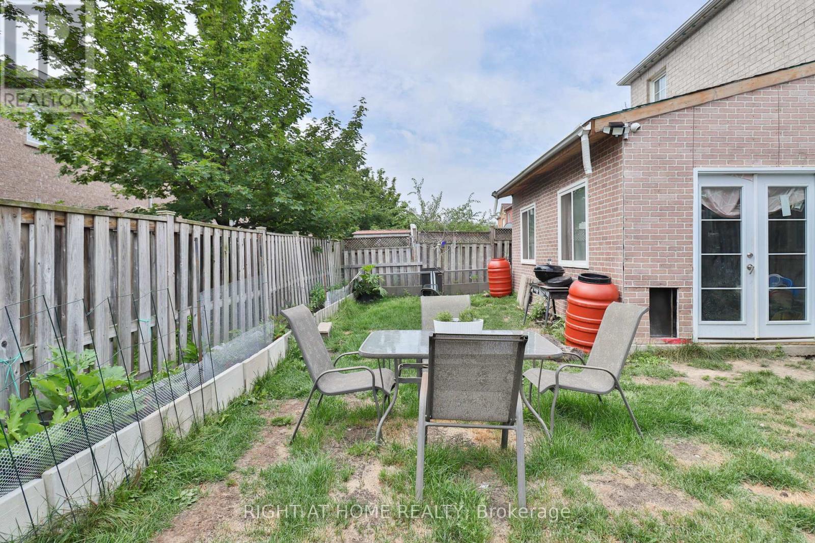 1 Eastview Gate, Brampton, Ontario  L6P 1M6 - Photo 9 - W12320895