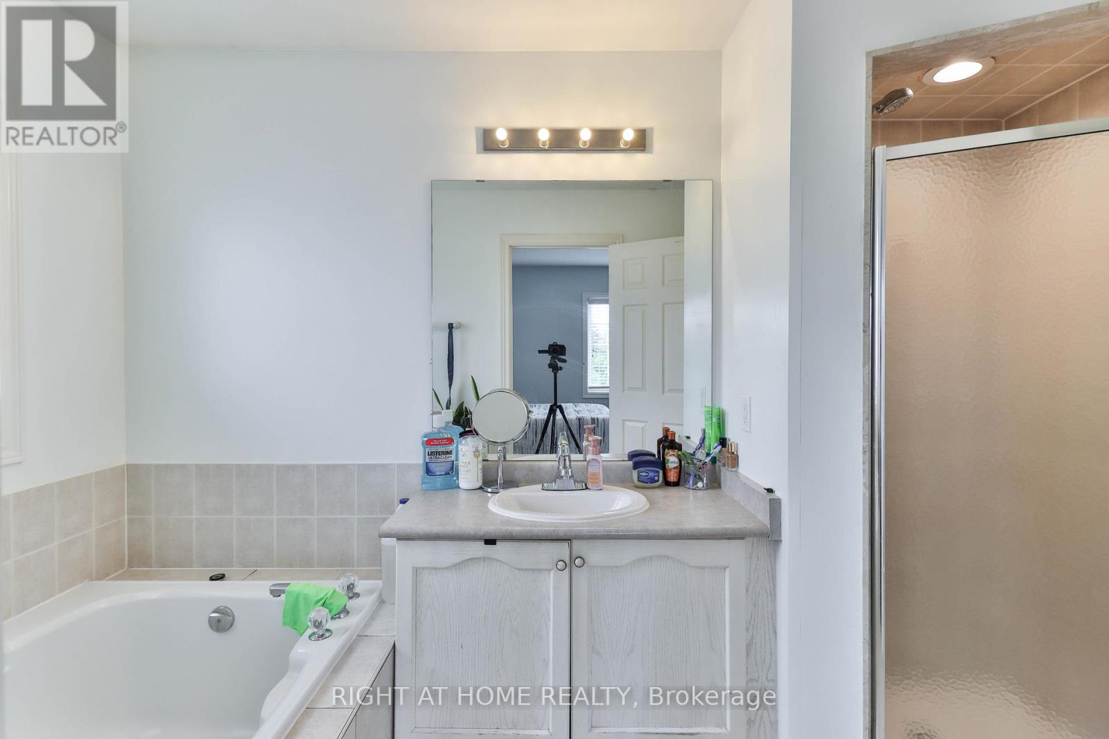 1 Eastview Gate, Brampton, Ontario  L6P 1M6 - Photo 33 - W12320895
