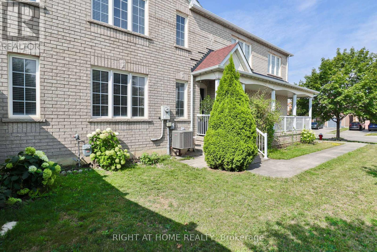 1 Eastview Gate, Brampton, Ontario  L6P 1M6 - Photo 7 - W12320895