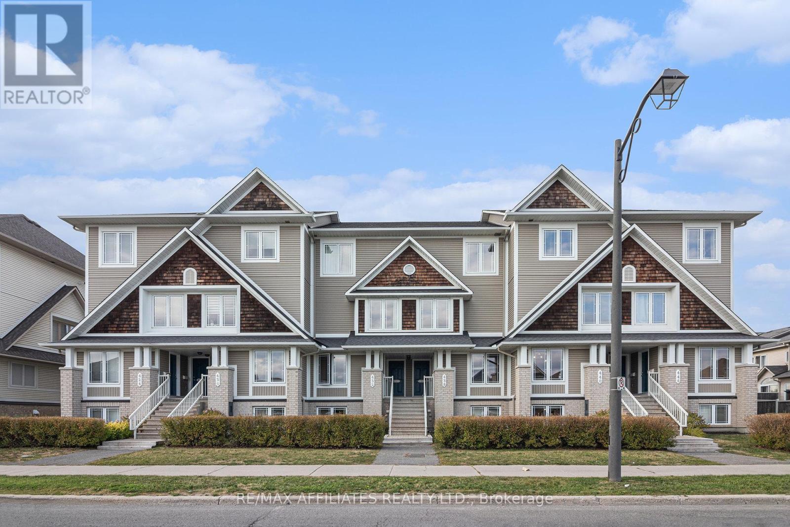 440 HARVEST VALLEY AVENUE, Ottawa, Ontario
