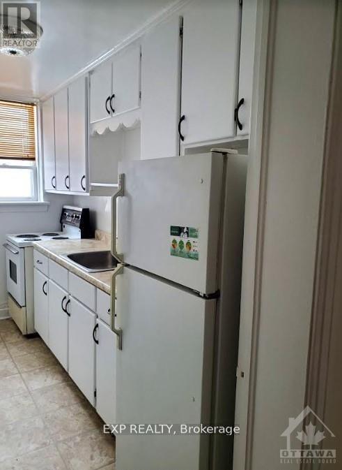 879 Kirkwood Avenue, Ottawa, Ontario  K1Z 5Y3 - Photo 7 - X12416275
