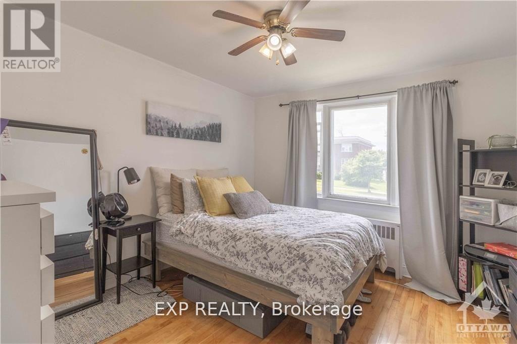 873 Kirkwood Avenue, Ottawa, Ontario  K1Z 5Y3 - Photo 6 - X12416279
