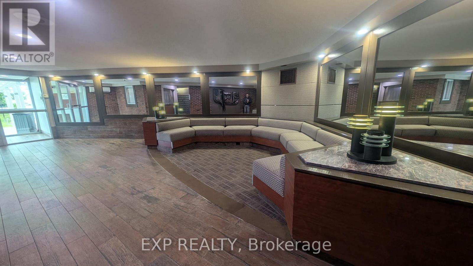 518 - 20 Chesterton Drive, Ottawa, Ontario  K2E 6Z7 - Photo 48 - X12416324