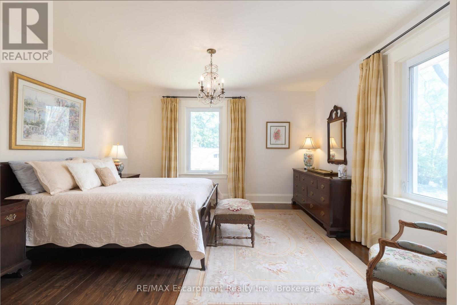 73 Park Avenue, Oakville, Ontario  L6J 3Y1 - Photo 17 - W12416298