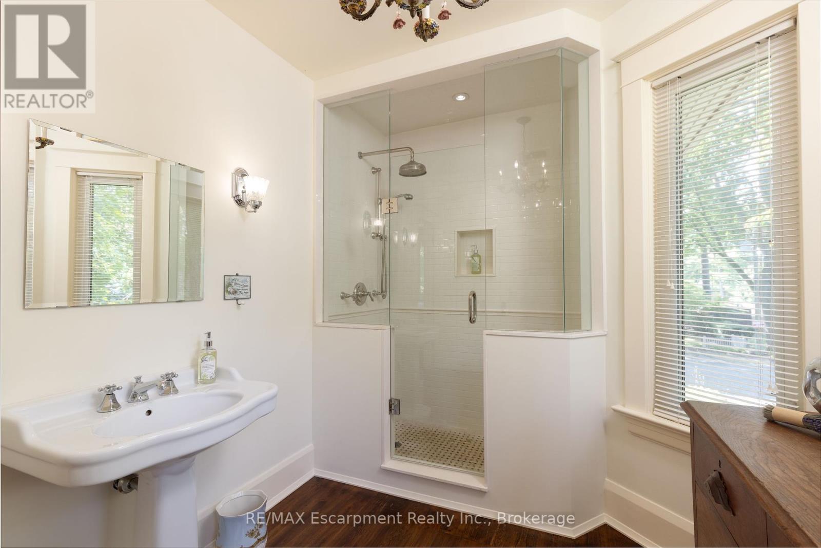 73 Park Avenue, Oakville, Ontario  L6J 3Y1 - Photo 18 - W12416298