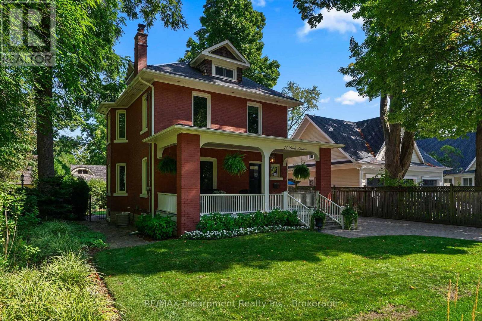 73 Park Avenue, Oakville, Ontario  L6J 3Y1 - Photo 3 - W12416298