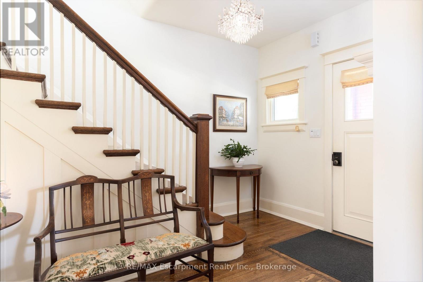 73 Park Avenue, Oakville, Ontario  L6J 3Y1 - Photo 8 - W12416298