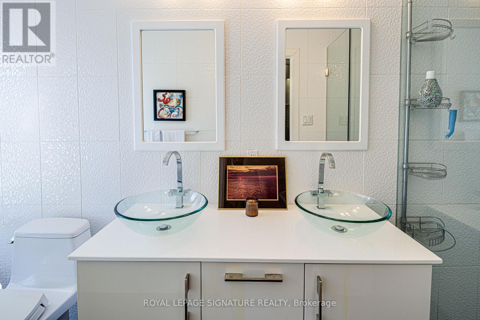 2 Parmbelle Crescent, Toronto, Ontario  M3A 3G6 - Photo 20 - C12416161