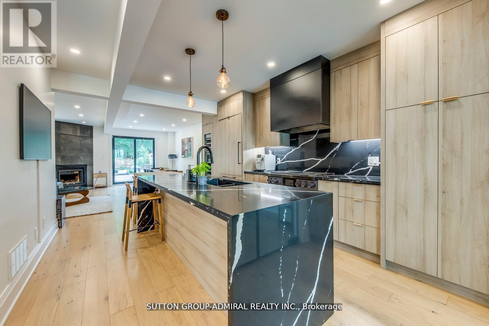 93 Soudan Avenue, Toronto, Ontario  M4S 1V5 - Photo 6 - C12416176