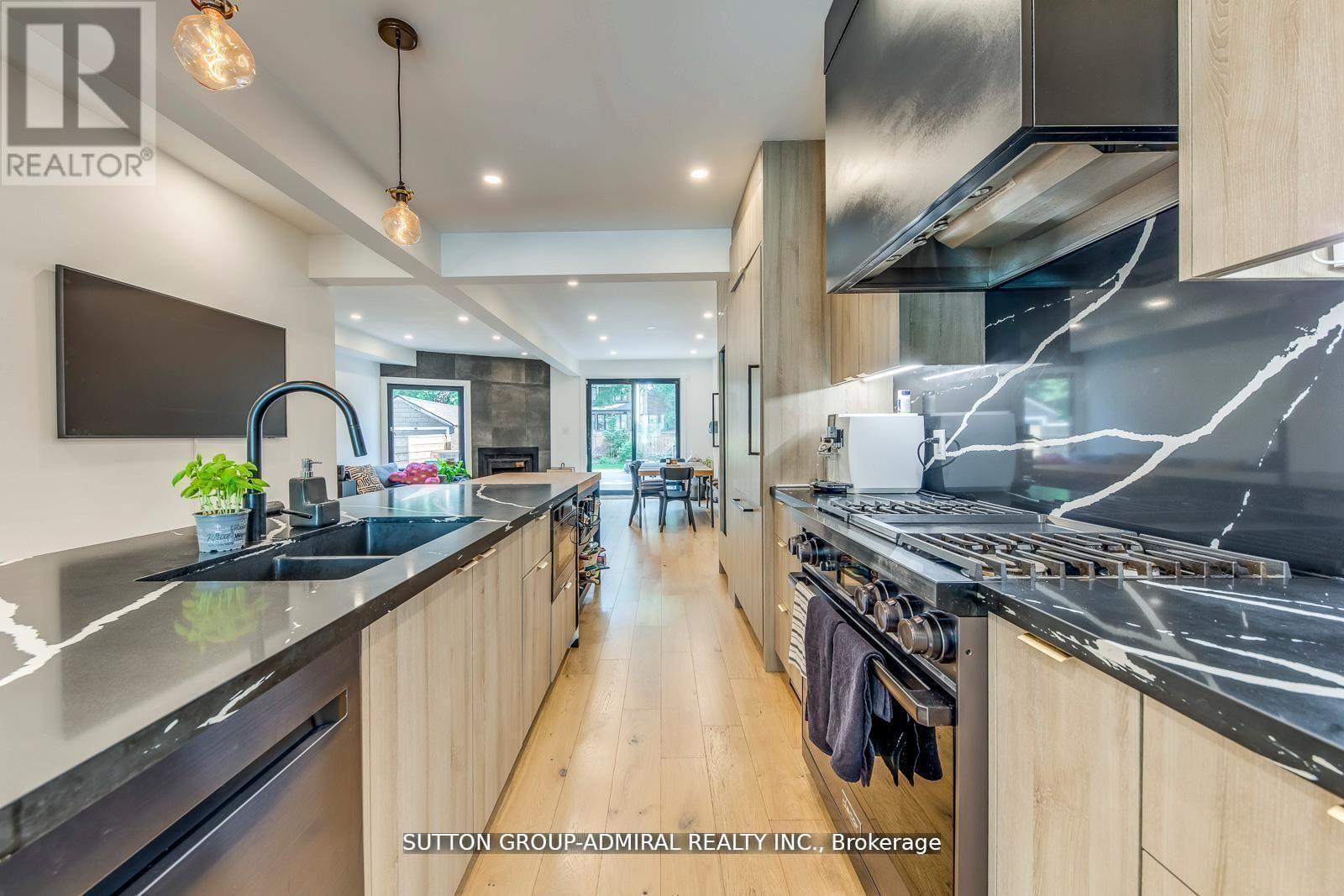 93 Soudan Avenue, Toronto, Ontario  M4S 1V5 - Photo 7 - C12416176