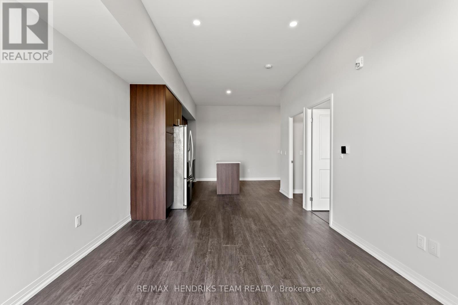 Up19 - 50 Herrick Avenue, St. Catharines, Ontario  L2P 0G3 - Photo 14 - X12416196