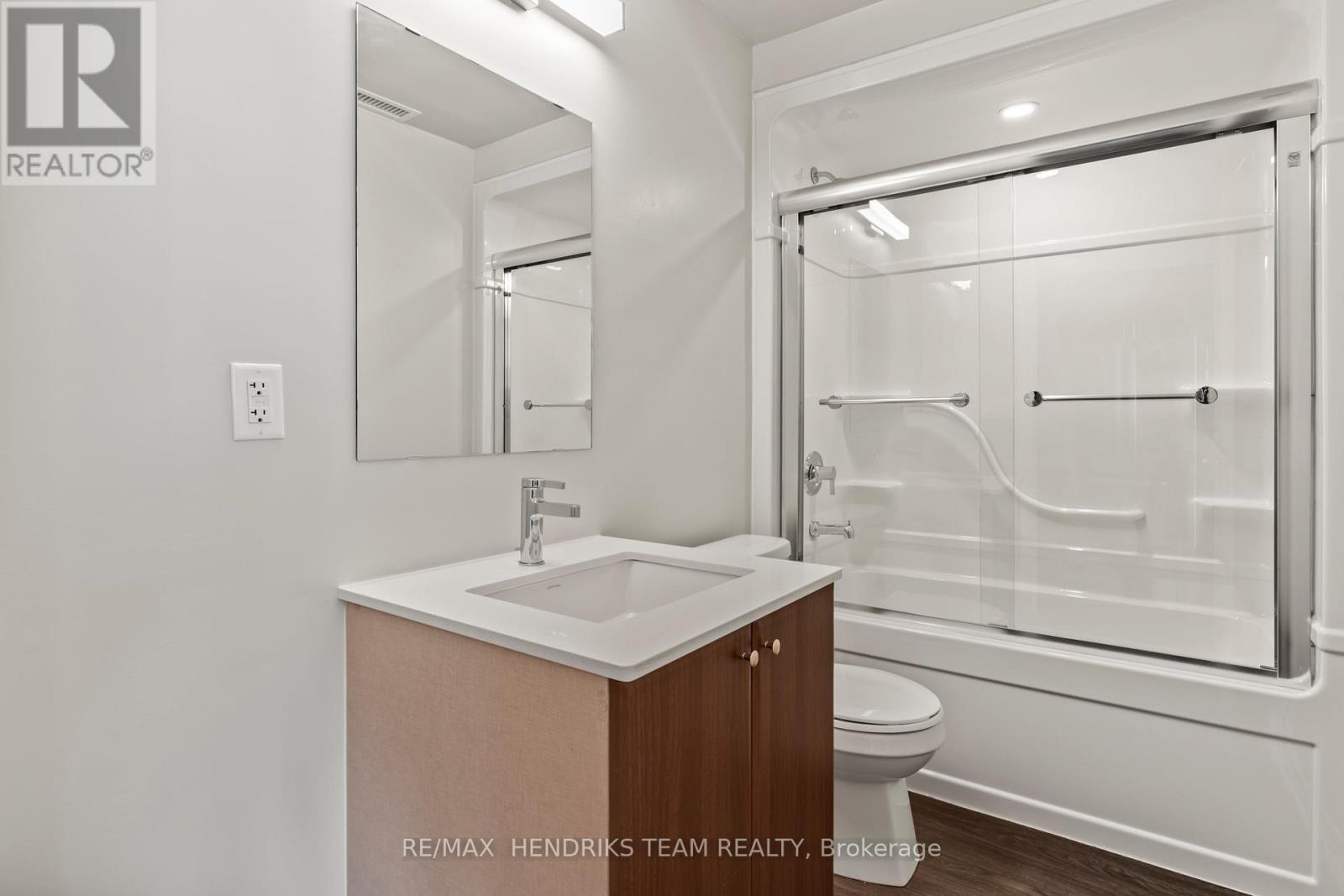 Up19 - 50 Herrick Avenue, St. Catharines, Ontario  L2P 0G3 - Photo 17 - X12416196
