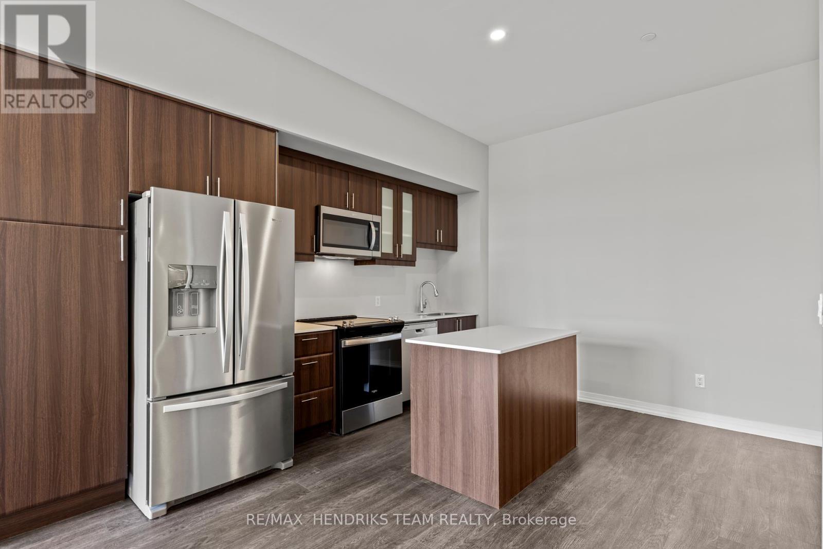 Up19 - 50 Herrick Avenue, St. Catharines, Ontario  L2P 0G3 - Photo 7 - X12416196