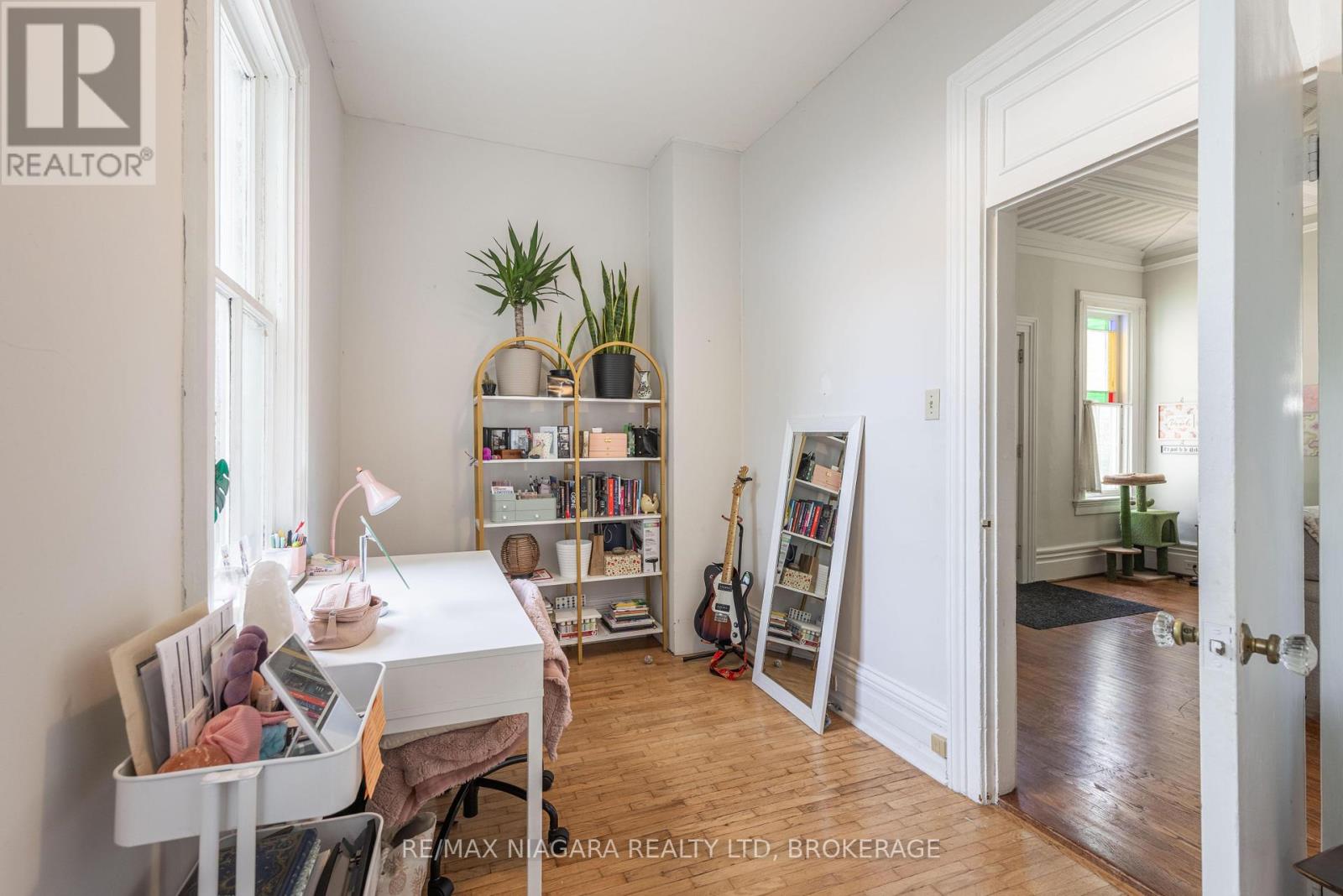 40 Dacotah Street, St. Catharines, Ontario  L2R 1Z7 - Photo 16 - X12416236
