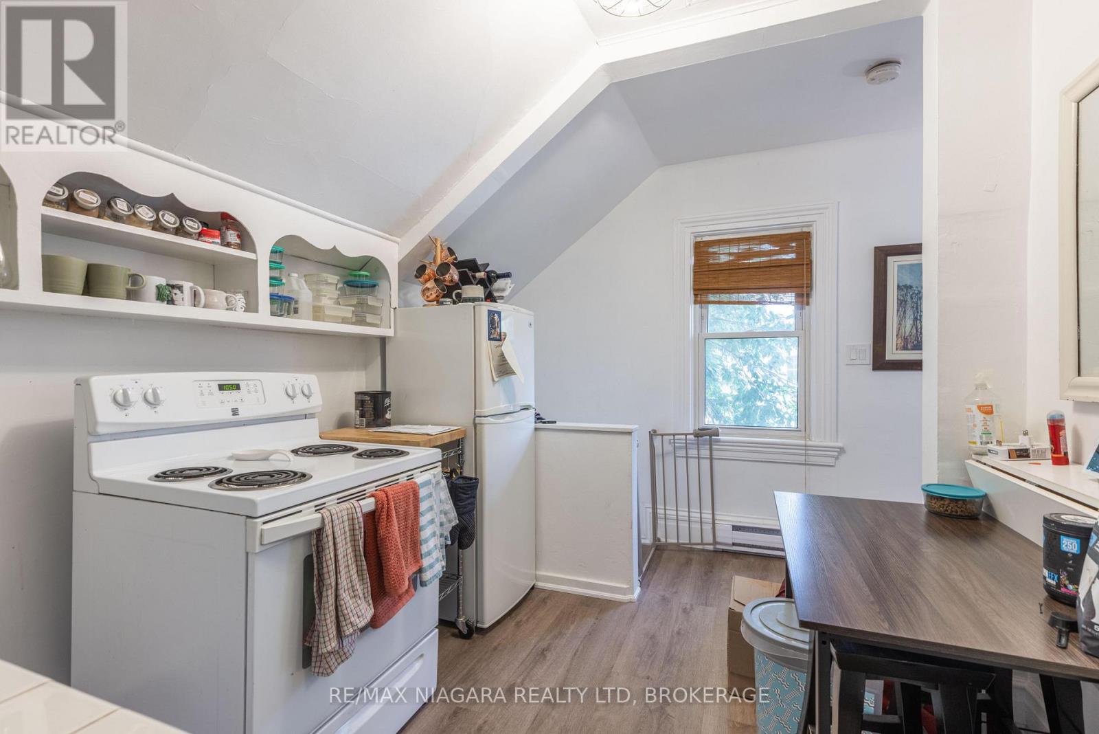 40 Dacotah Street, St. Catharines, Ontario  L2R 1Z7 - Photo 22 - X12416236