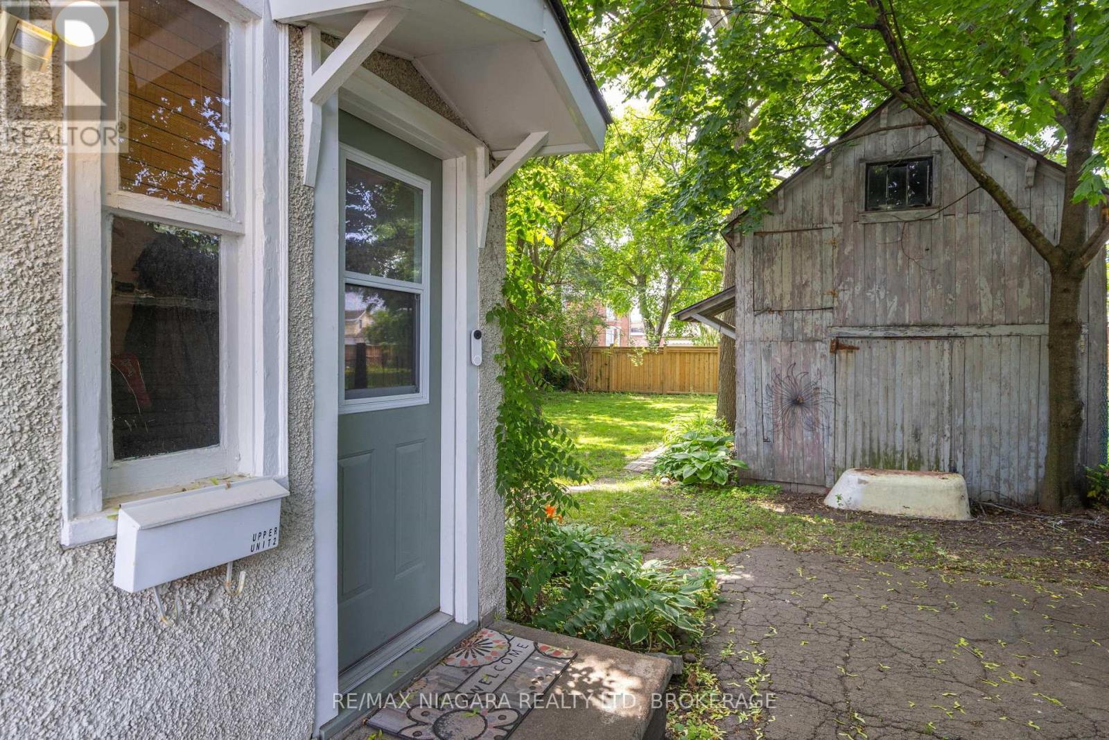 40 Dacotah Street, St. Catharines, Ontario  L2R 1Z7 - Photo 6 - X12416236
