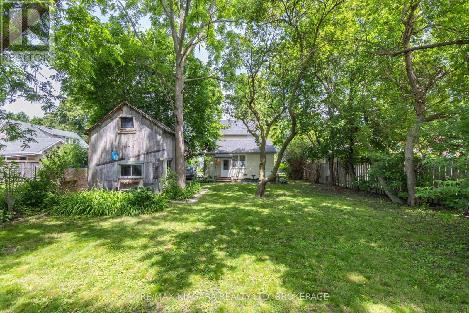 40 Dacotah Street, St. Catharines, Ontario  L2R 1Z7 - Photo 8 - X12416236