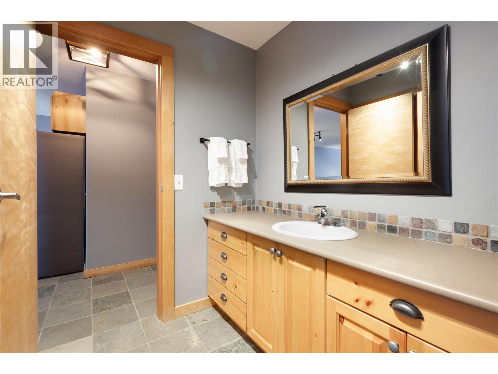 5335 Big White Road Unit# 401 Big White Photo 10 5335 Big White Road Unit# 401 Big White Photo 10