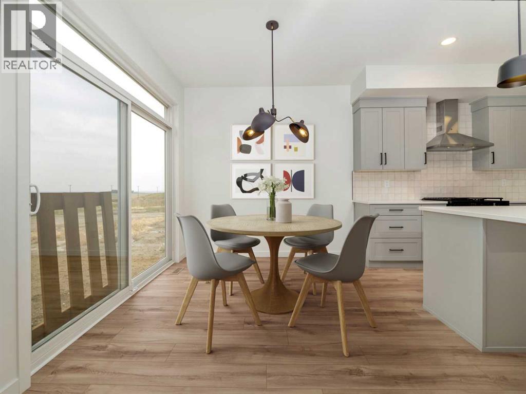 Property at 442 Miners Chase W image 3