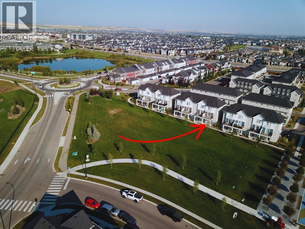 415 South Point Lane Sw, Airdrie, Alberta  T4B 5G8 - Photo 4 - A2255419